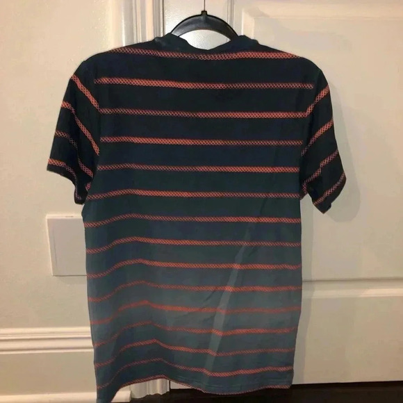 Men’s Dri Fit Nike Tee - Picture 3 of 3